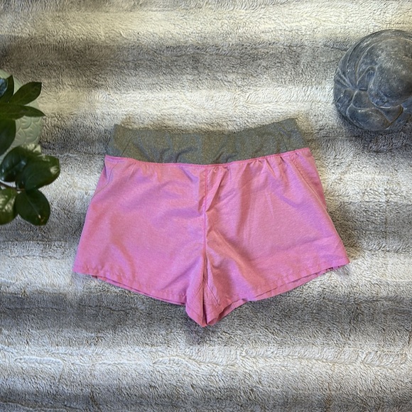 Danskin Now Shorts - Picture 3 of 4